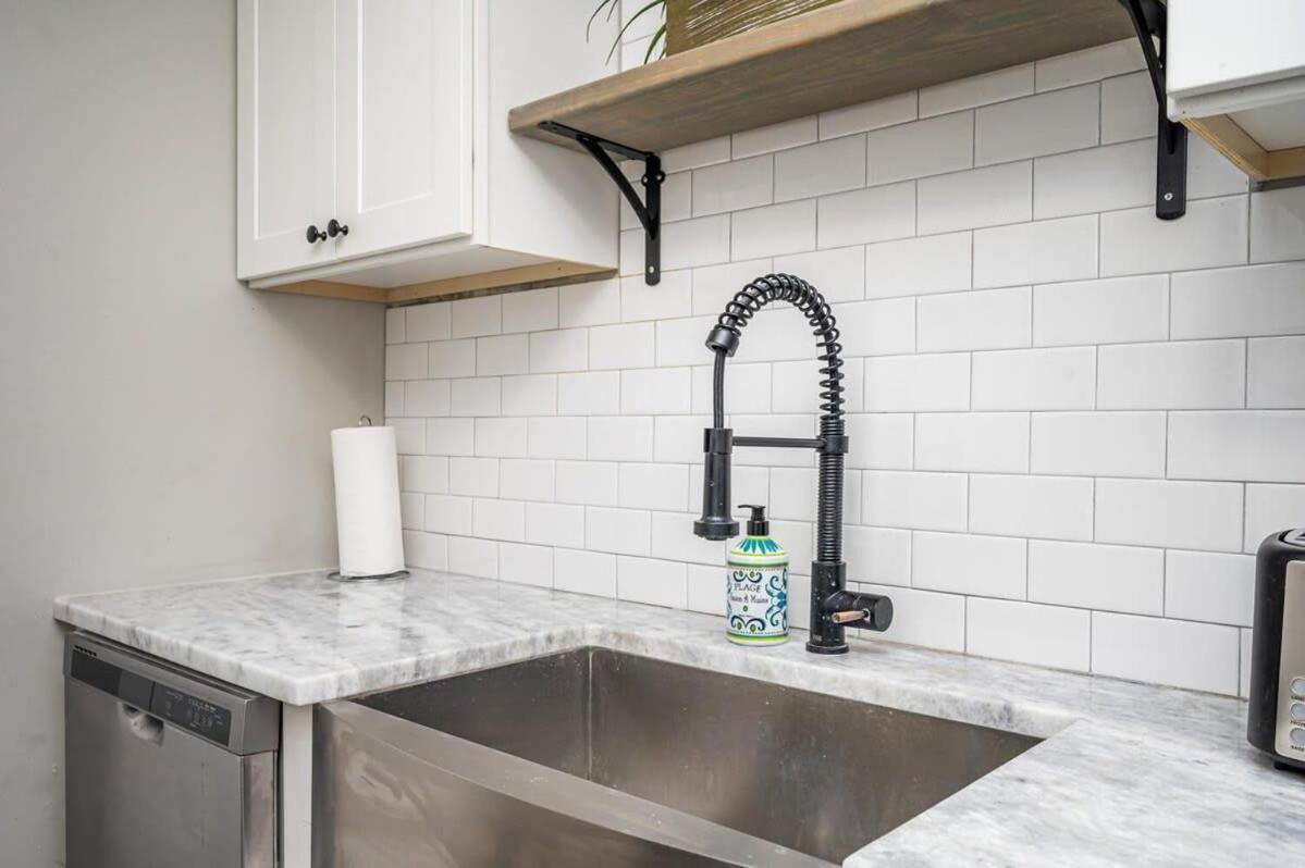 Villa Atl Downtown 2Br King Bed Free Parking Lm1902 Atlanta Esterno foto